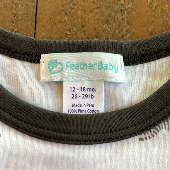 Feather baby kangaroo galloping zebra romper NWOT - Picture 4 of 5